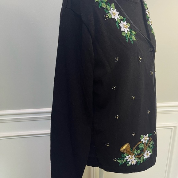 Victoria Jones White Poinsettia Cardigan M - Picture 3 of 13